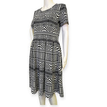 Load image into Gallery viewer, LuLaRoe Aztec Jessie Pocket Dress Black White Southwest Tribal Print
Size: Large 
Brand: LuLaRoe
Material: 96% Polyester 4% Spandex 
Care: Machine Wash 
Condition: Great No Flaws