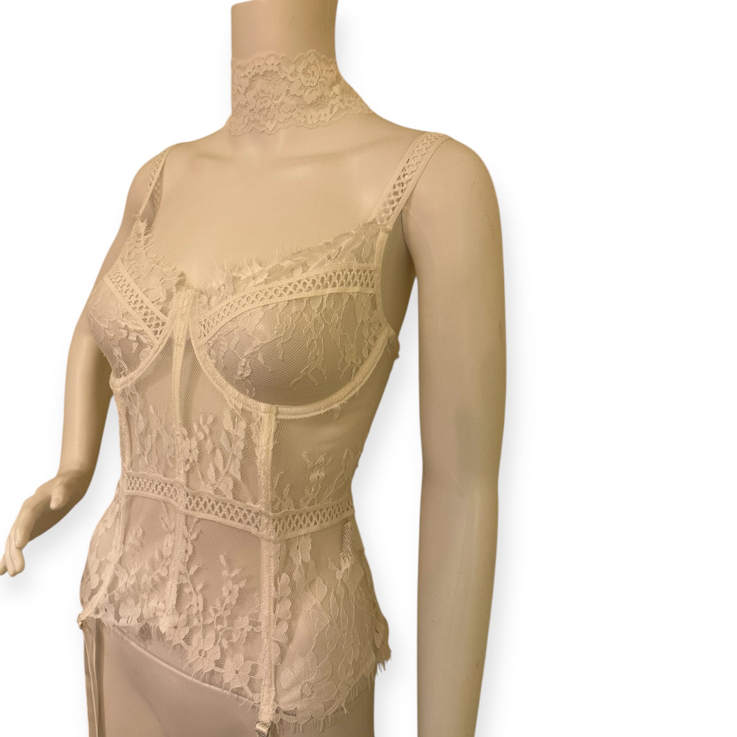 Elegant White Lace Lingerie Top with Garter