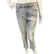Load image into Gallery viewer, Women's Distressed Weekend Slim Fit Light Blue Cropped Jeans