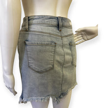 Load image into Gallery viewer, Light Wash Denim Mini Skirt - Casual Frayed Hem