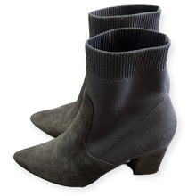 Load image into Gallery viewer, Steve Madden Sock Boot