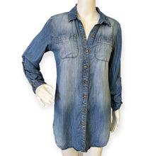 Load image into Gallery viewer, Chico&#39;s Chambray Denim Tunic Top Medium Blue
Button Front Long Roll Tab Sleeves