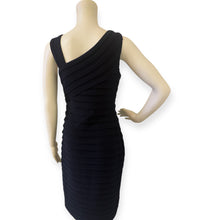 Load image into Gallery viewer, Elegant Black Sleeveless Midi Dress