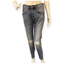 Load image into Gallery viewer, Distressed Women's Skinny Jeans