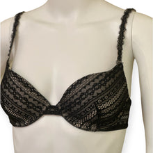 Load image into Gallery viewer, Victoria&#39;s Secret Lined Perfect Coverage Black &amp; Cream Lace Bra