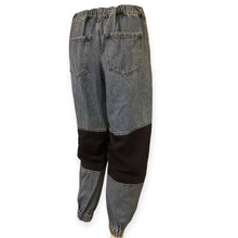Load image into Gallery viewer, Women’s Retro Two-Tone Denim Jogger Jeans