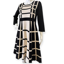 Load image into Gallery viewer, Liz Claiborne Sweater Dress