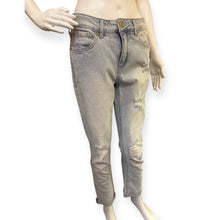 Load image into Gallery viewer, Women's Distressed Weekend Slim Fit Light Blue Cropped Jeans