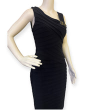 Load image into Gallery viewer, Elegant Black Sleeveless Midi Dress