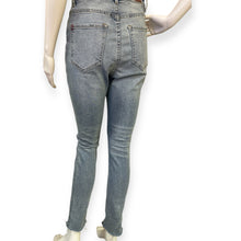 Load image into Gallery viewer, BDG Twig Super High Rise Jeans