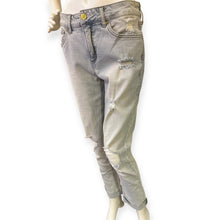 Load image into Gallery viewer, Women's Distressed Weekend Slim Fit Light Blue Cropped Jeans