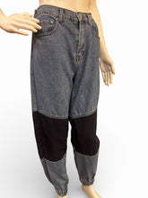 Load image into Gallery viewer, Women’s Retro Two-Tone Denim Jogger Jeans