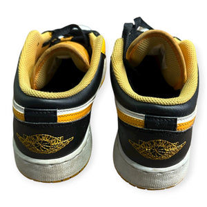 Air Jordan 1 Low "Taxi" sneakers