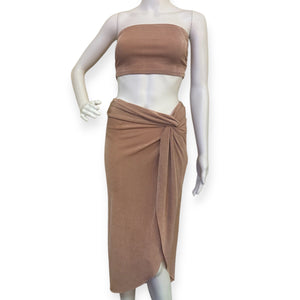 Almond Skirt Set