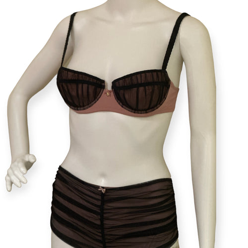 Vintage Moschino Rose & Black Lace Unwire Bra Set with Gilded Gold 