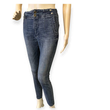 Load image into Gallery viewer, Anthropologie Pilcro Jeans
