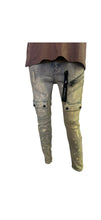 Load image into Gallery viewer, Kindred Skinny Pocket Distressed Straight Fit Jeans