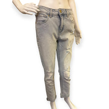 Load image into Gallery viewer, Women's Distressed Weekend Slim Fit Light Blue Cropped Jeans