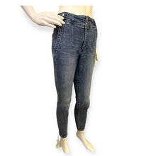 Load image into Gallery viewer, Anthropologie Pilcro Jeans