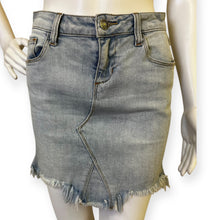 Load image into Gallery viewer, Light Wash Denim Mini Skirt - Casual Frayed Hem