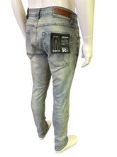 Load image into Gallery viewer, Vintage Slim Fit Light Wash Men's Jeans - Blue