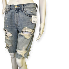 Load image into Gallery viewer, Free People Mid Vintage Indigo Distressed Shorts