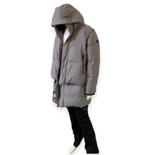 Load image into Gallery viewer, TUMI Men&#39;s System Puffer
