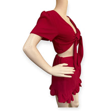 Load image into Gallery viewer, Tie-Front Short Two-Piece Set