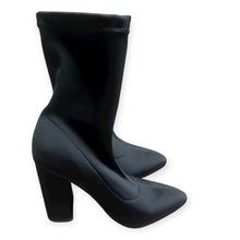 Load image into Gallery viewer, Nasty Gal Chic Black Pointed Toe Boots