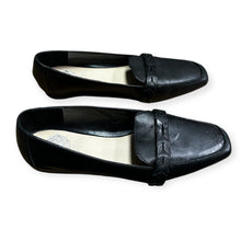 Load image into Gallery viewer, Vince Camuto Black Leather Loafers for Women