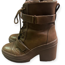 Load image into Gallery viewer, Limelight Women&#39;s Jazzie Brown Lace Up Zipper Platform Boots