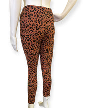 Load image into Gallery viewer, Leopard Print Women&#39;s Leggings