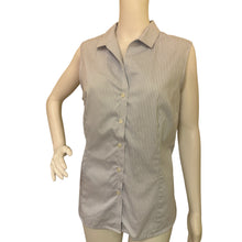 Load image into Gallery viewer, Easy-Care Sleeveless Button-Up Shirt
Size: Large 
Brand: Jones New York 
Material: 100% Cotton 
Care: Machine Wash 
Condition: Great, No Flaws