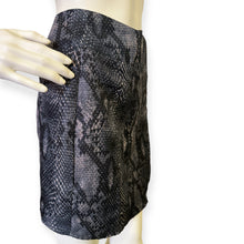 Load image into Gallery viewer, Grey Printed Button Detail Wrap Mini Skirt