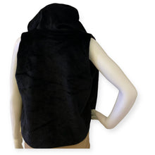 Load image into Gallery viewer, BCBGeneration Faux Fur Hoodie Vest