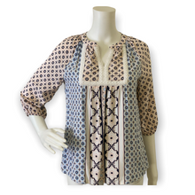 Load image into Gallery viewer, Crown &amp; Ivy™ Petite Peasant Top